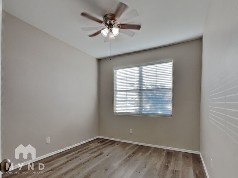 Building Photo - 6330 S 252nd Ln