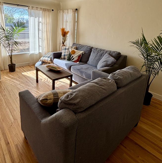 Building Photo - 700 N Monterey Ave