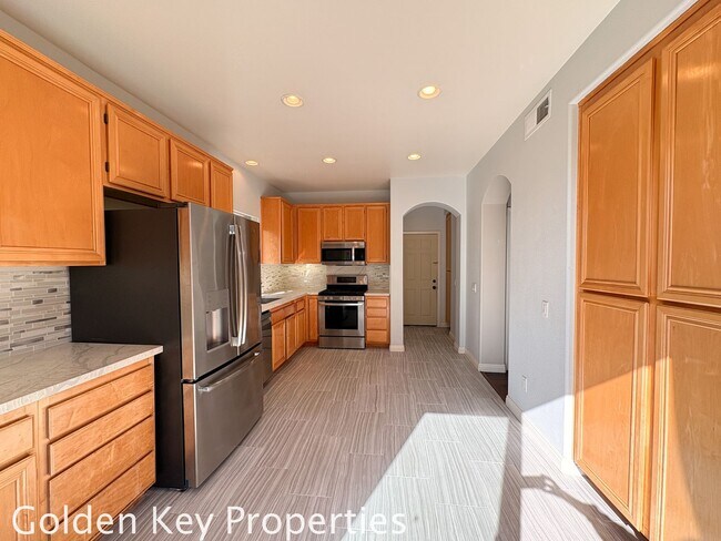 Building Photo - Welcome to this stunning home located in the desirable Rancho Carrillo neighborhood of Carlsbad!