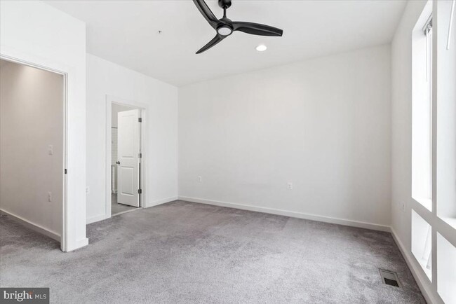 Building Photo - 1502 Trafalgar Ln