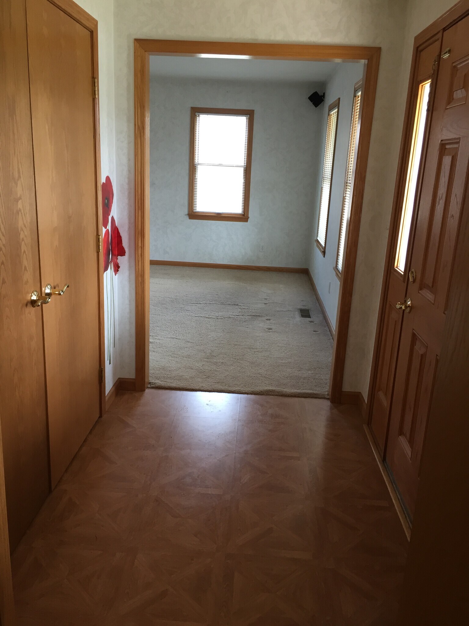 Building Photo - 1184 Huron Ct