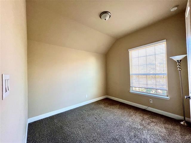 Building Photo - 712 Shrewsbury Pl