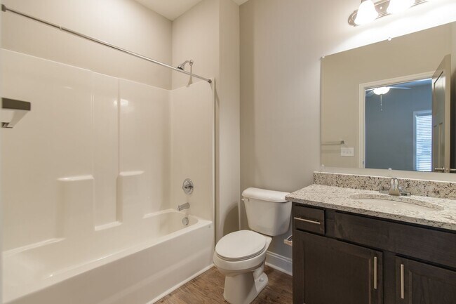 Building Photo - Beautiful duplex in Valdosta, Ga!