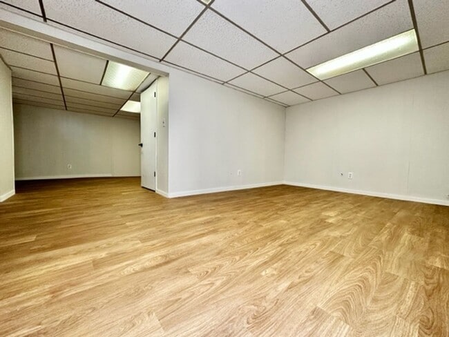 Building Photo - 2871 S Broadway