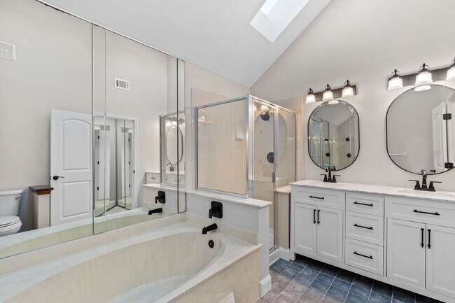 Building Photo - St Charles Area Townhouse