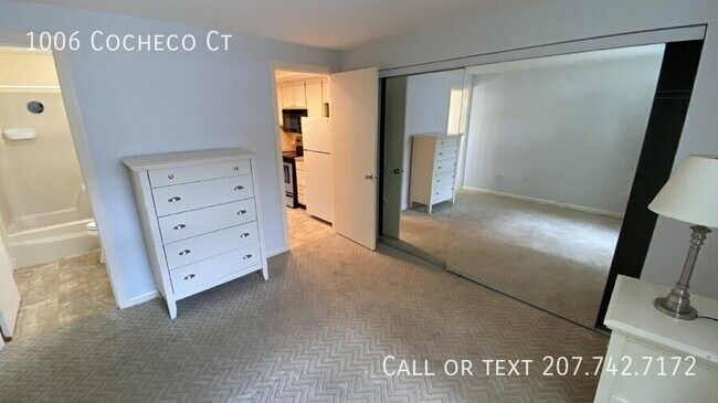 Building Photo - 1006 Cocheco Ct