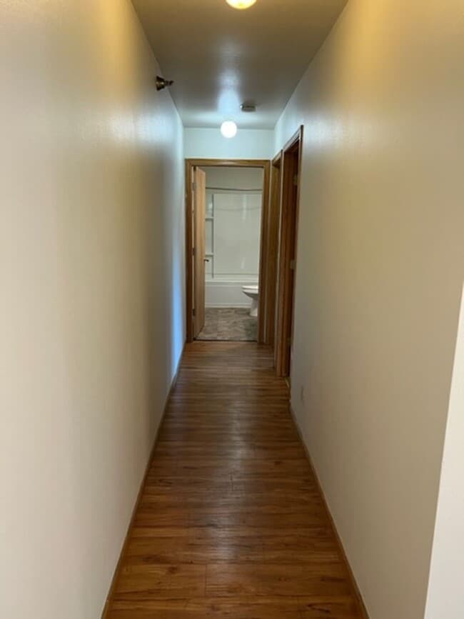 Building Photo - 321 N Frances St