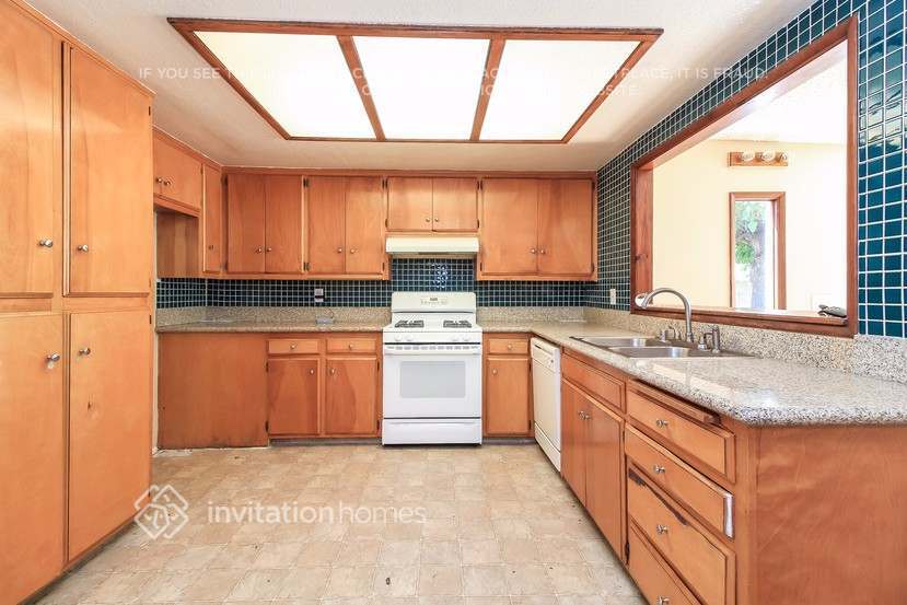 Building Photo - 1504 Reedy Ave