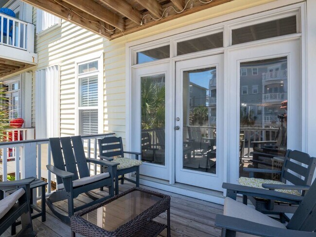 Building Photo - Wright Place Wright Time @ 809 Carolina Beach Ave N #2