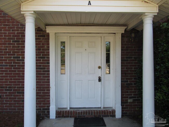 Building Photo - 3839 Spanish Trail