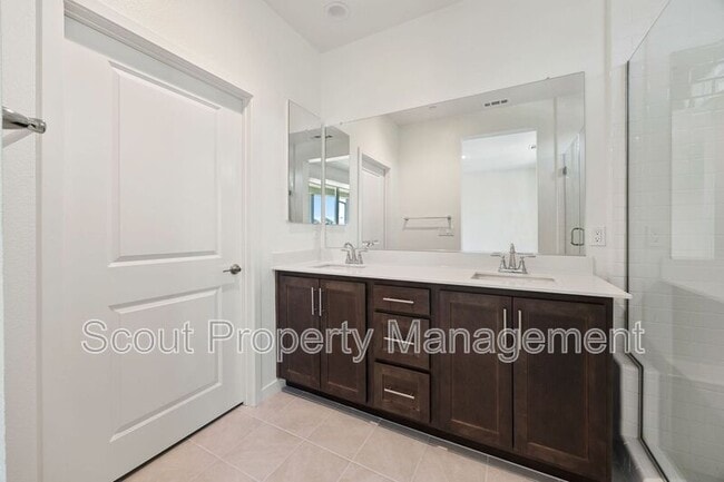 Building Photo - 39529 Tannat Dr