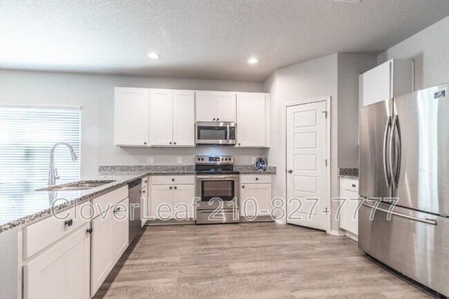 Building Photo - 7415 Marina Del Rey