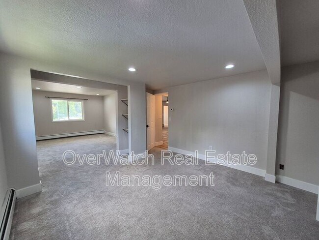 Building Photo - 8331 E 6th Ave
