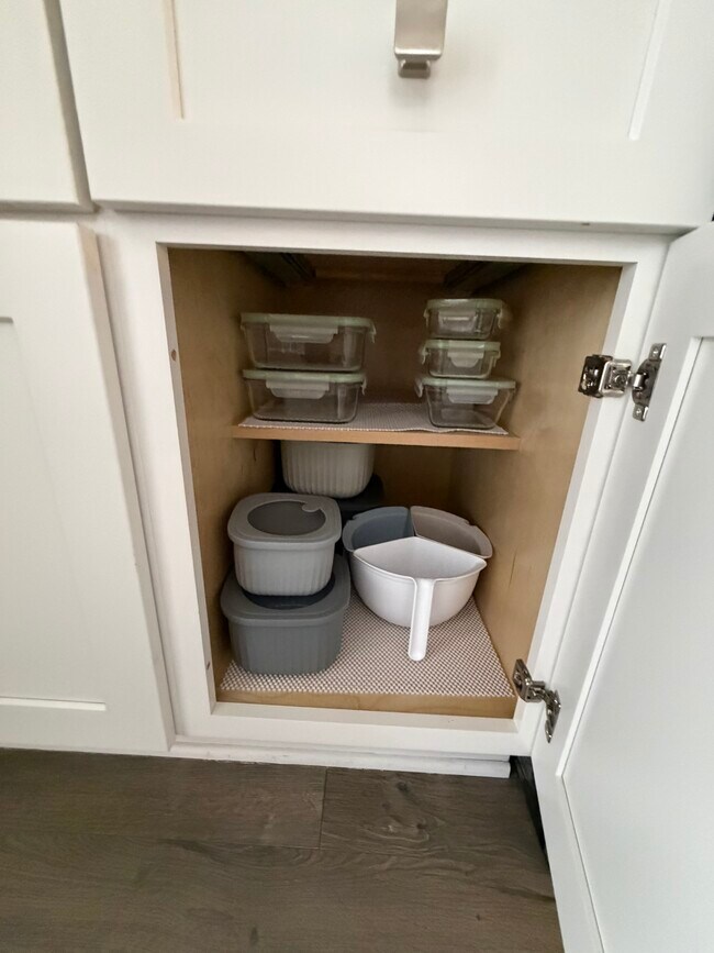 Building Photo - 6690 Eastbrook Ave SW