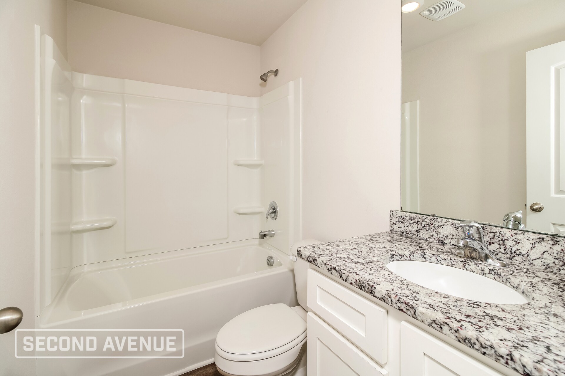 Building Photo - 411 Misty Knl Dr