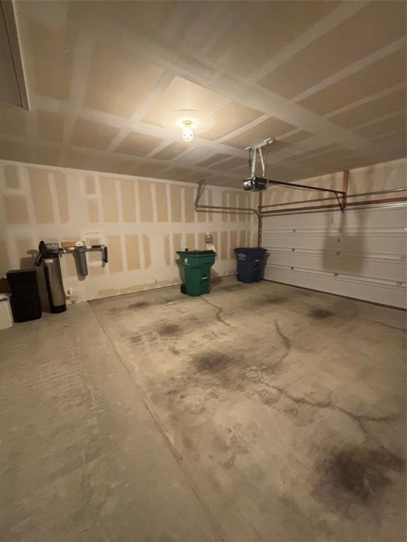 Building Photo - 18401 Calasetta Dr