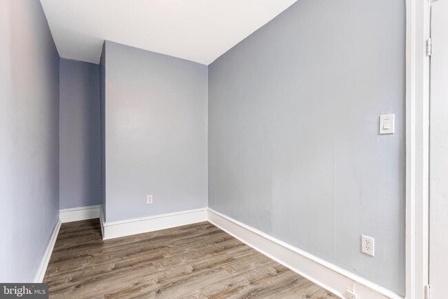 Building Photo - 1633 Wakeling St