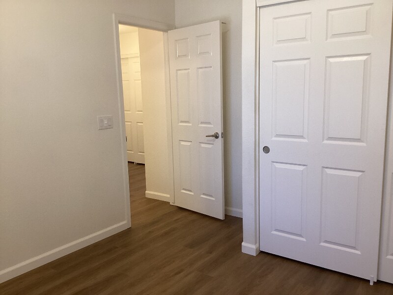 Building Photo - 1060 W Paseo Way