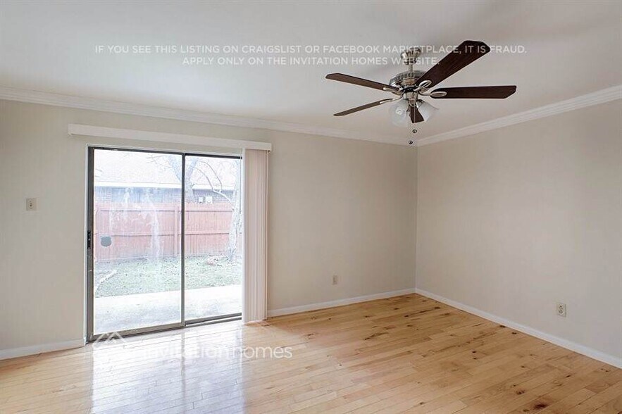 Building Photo - 1720 Brighton Dr