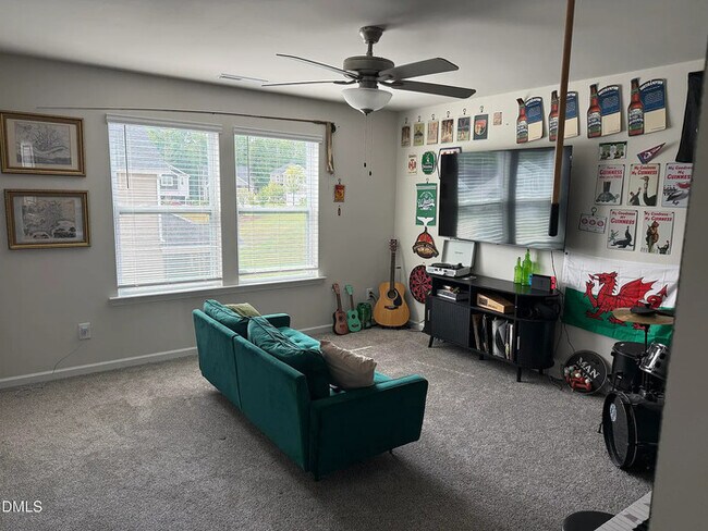 Building Photo - Lease OR Lease to Own