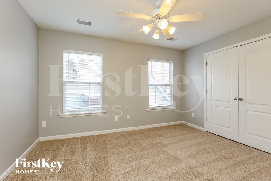 Building Photo - 1270 Chapmans Retreat Dr