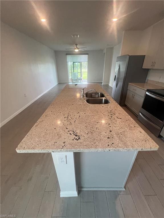 Building Photo - 43699 Cattleman Dr