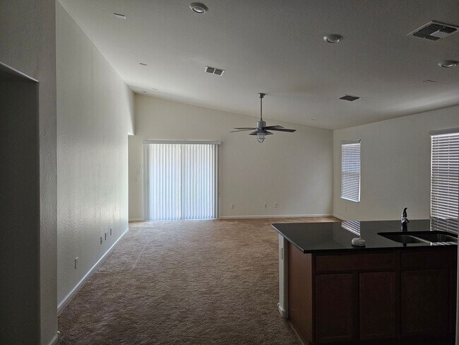Building Photo - lovely 3bd 2 bth home