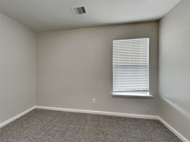 Building Photo - 22110 Orchard Dale Dr