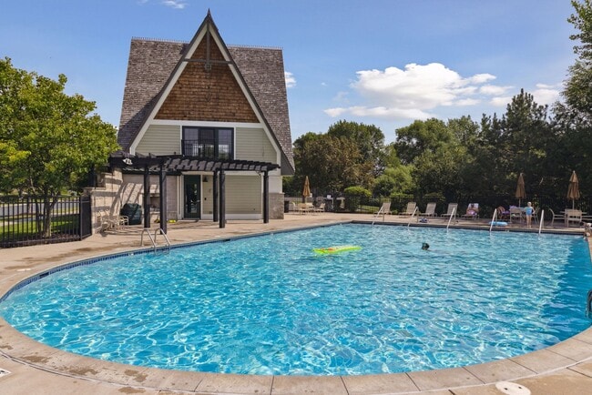 Building Photo - 4665 Victor Path