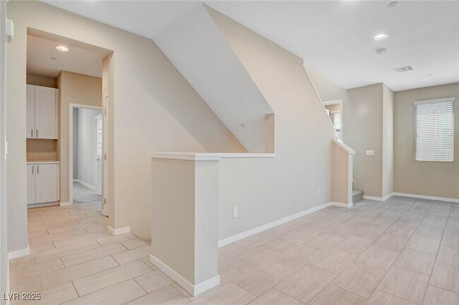 Building Photo - 11302 Kraft Mountain Ave