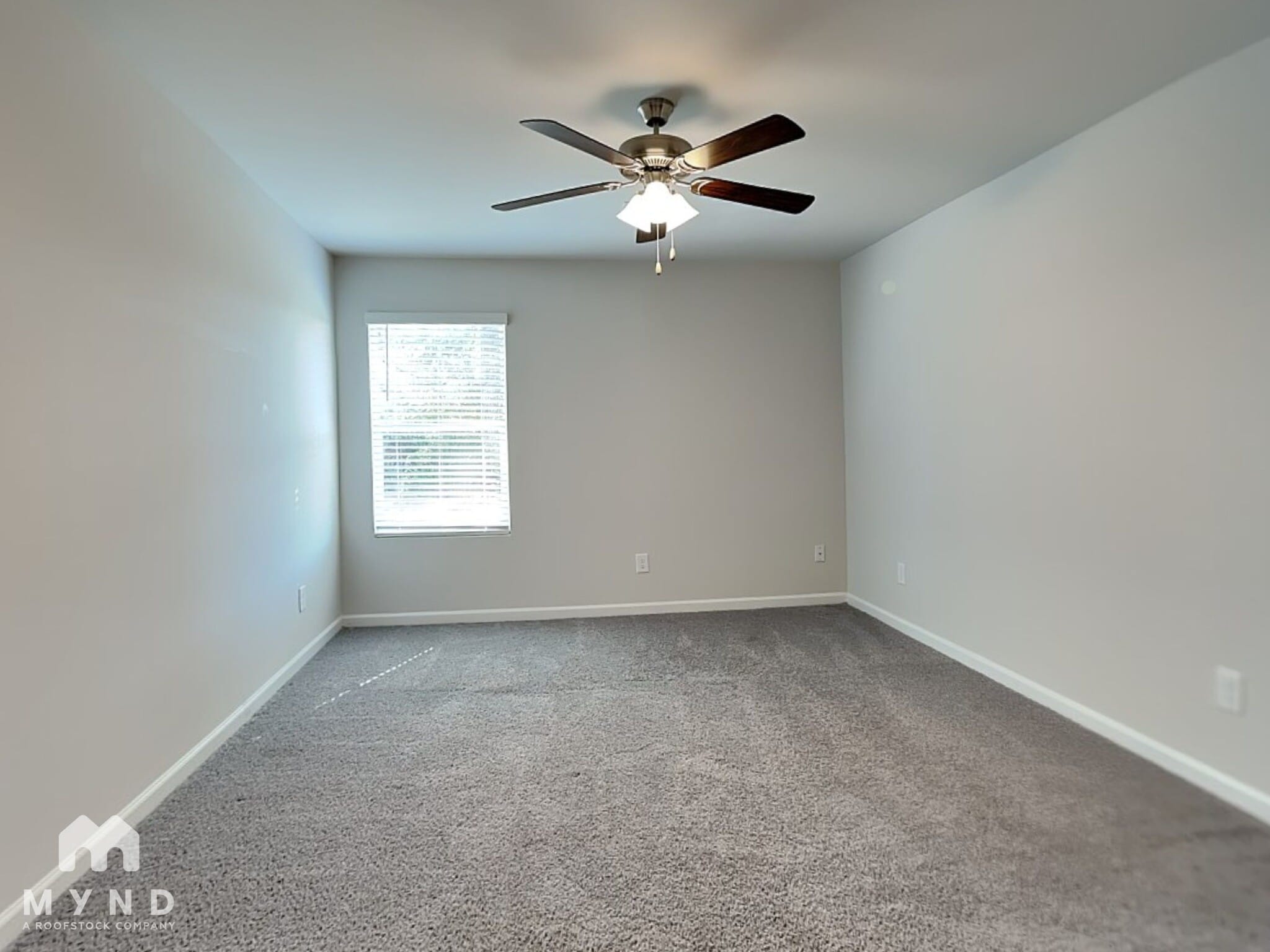 Building Photo - 12384 Waterbury Dr