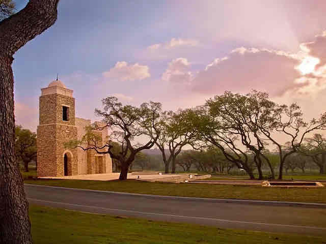 Building Photo - 129 Maravillas