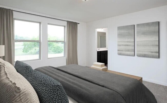 Building Photo - 10335 Vinca Minor Ln