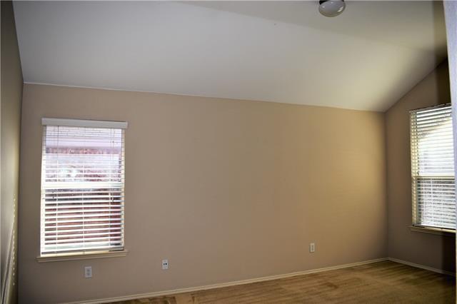 Building Photo - 6913 Oak Falls Dr