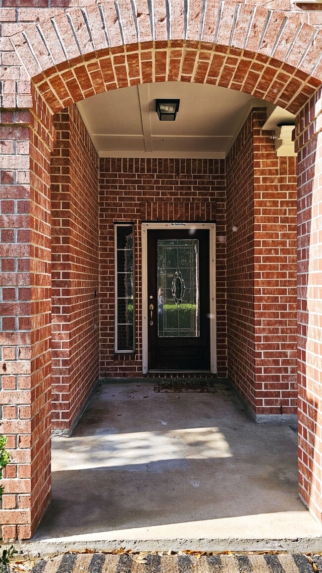 Building Photo - 211 Briar Trace Ln