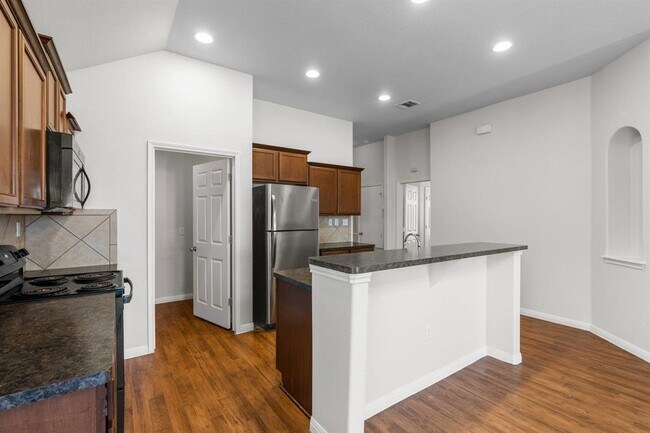 Building Photo - 12920 Snow Ln