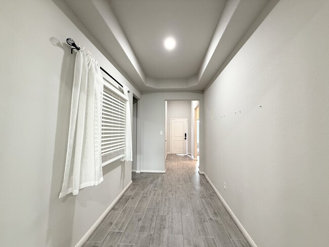 Building Photo - 2731 Glenfield Manor Ln