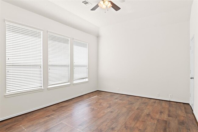 Building Photo - 3003 Sedgeborough Dr