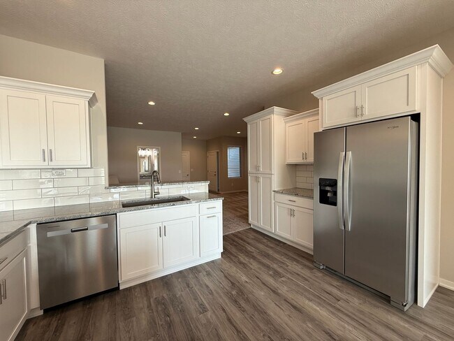 Building Photo - 8808 Daywood Ln