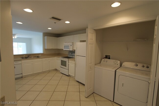 Building Photo - 3035 Horizon Ln