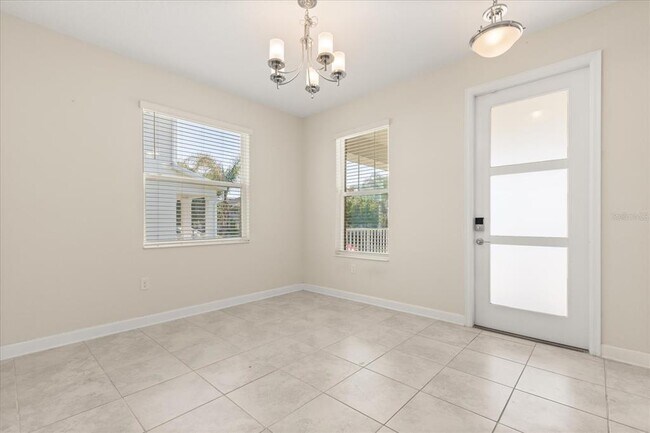 Building Photo - 9131 Cut Shot Dr