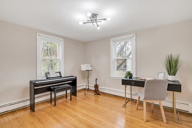 Building Photo - 24 Ledgelawn Ave