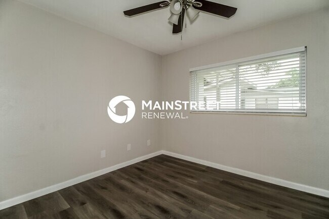 Building Photo - 3 Bedroom Pet-Friendly Home in Winter Park, FL with Main Street Renewal