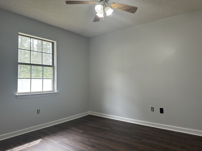 Building Photo - 1333 Loblolly Dr