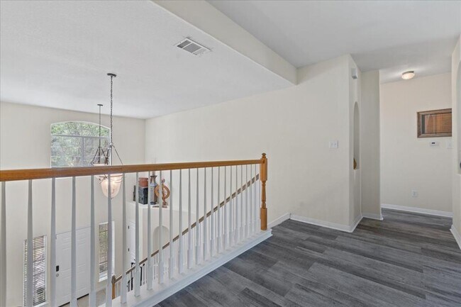 Building Photo - 2302 Wheaton Trail