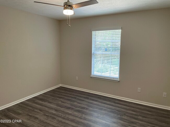 Building Photo - 241 Hannover Cir