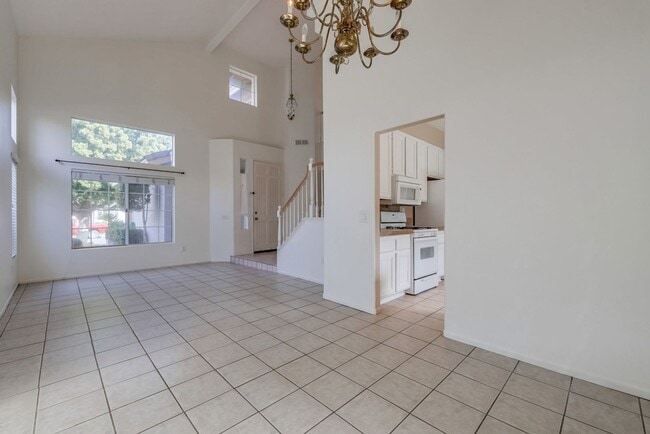 Building Photo - Discovery Hills Home with Spacious Yard an...