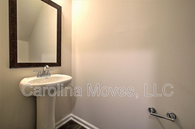 Building Photo - 34 Apricot Ln