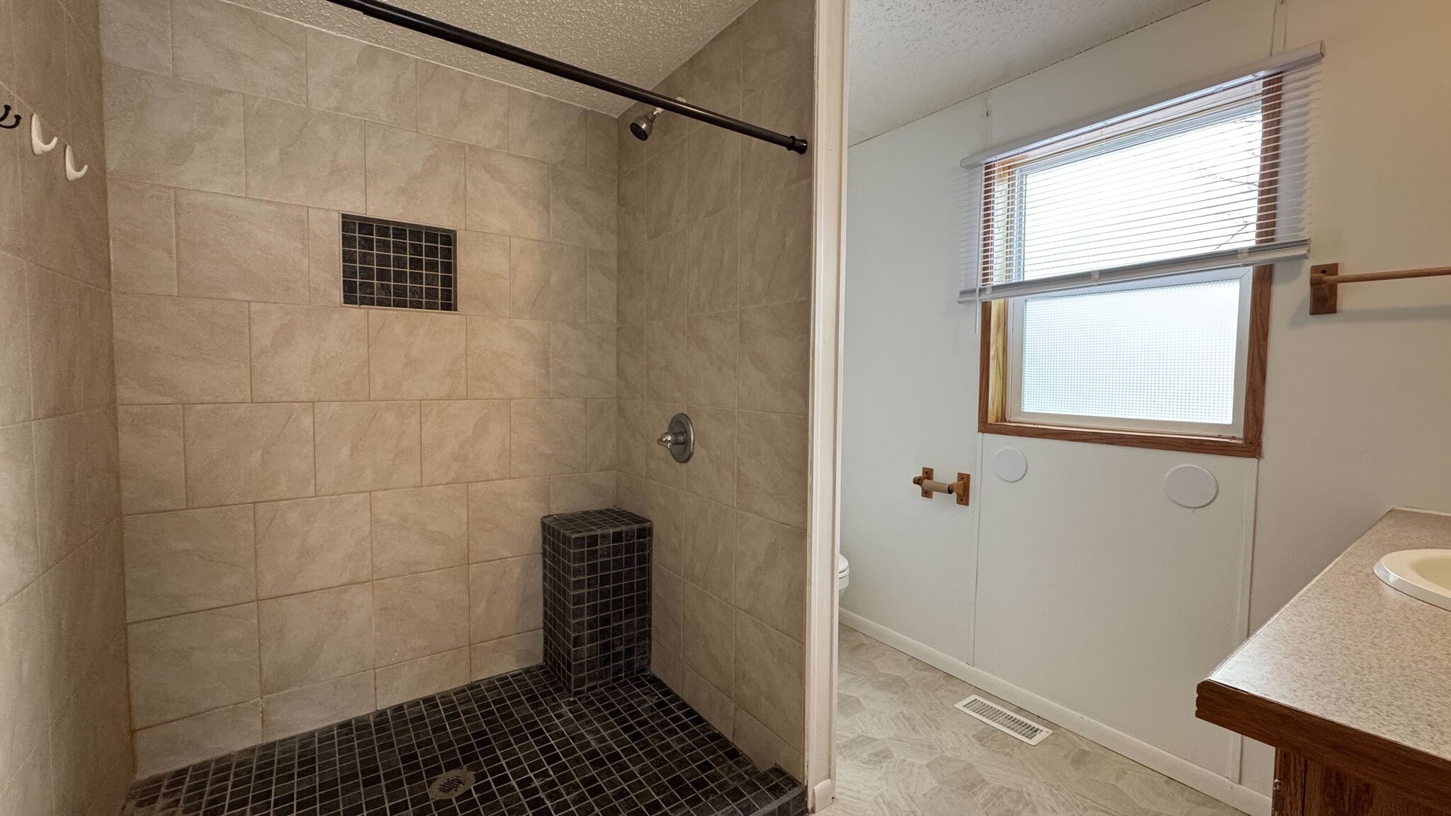 Building Photo - 2004 Falcon Terrace NW