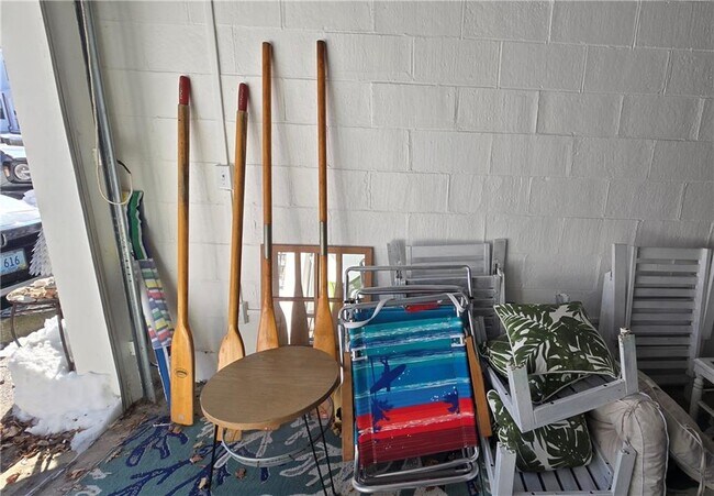 Building Photo - 42 Kay St